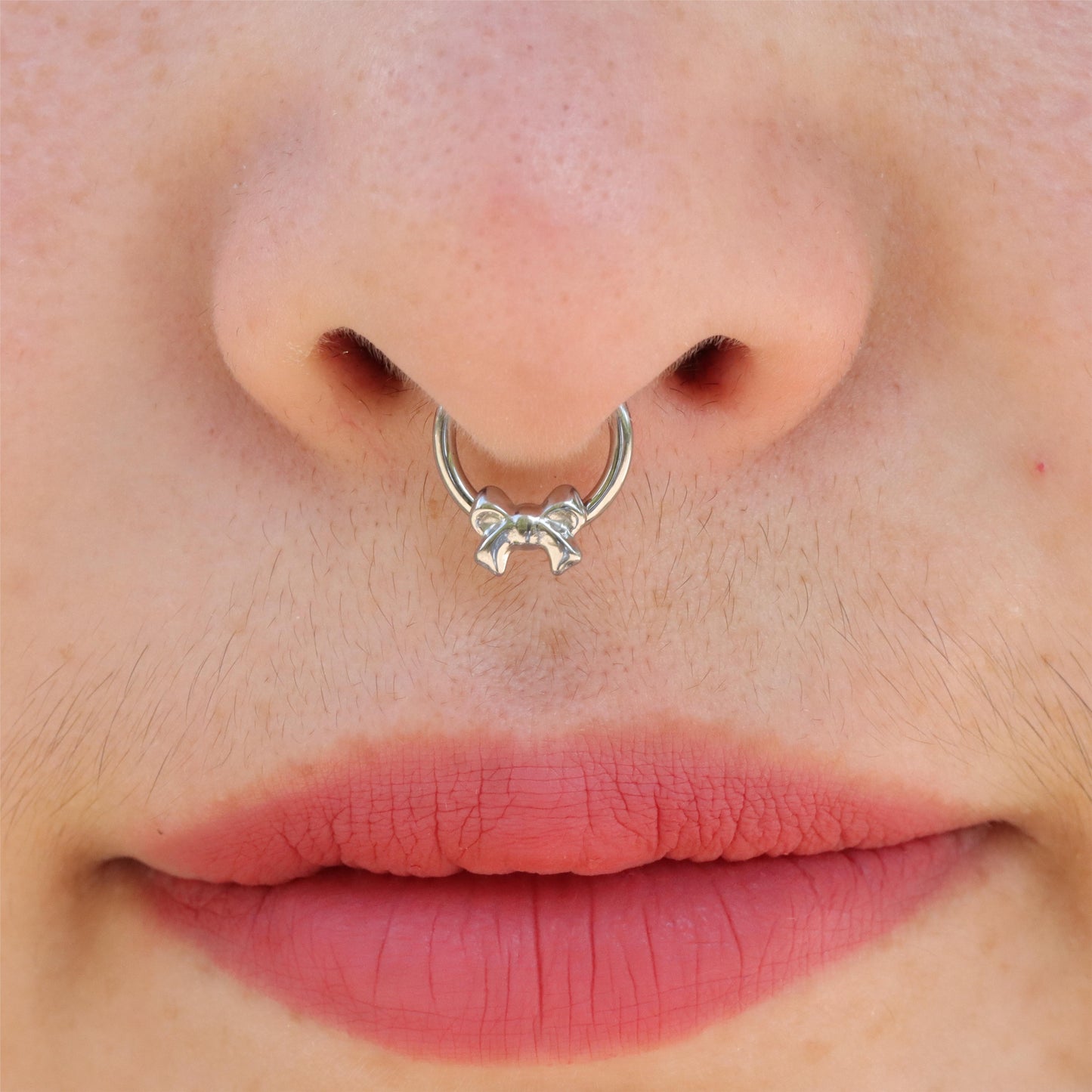 16G ASTM F136 Titanium Bow Tie Septum Ring/ Fresh Piercing Hinged Ring/ Hypoallergenic Septum/ Waterproof Jewelry/ Titanium Septum1.2*8/10mm