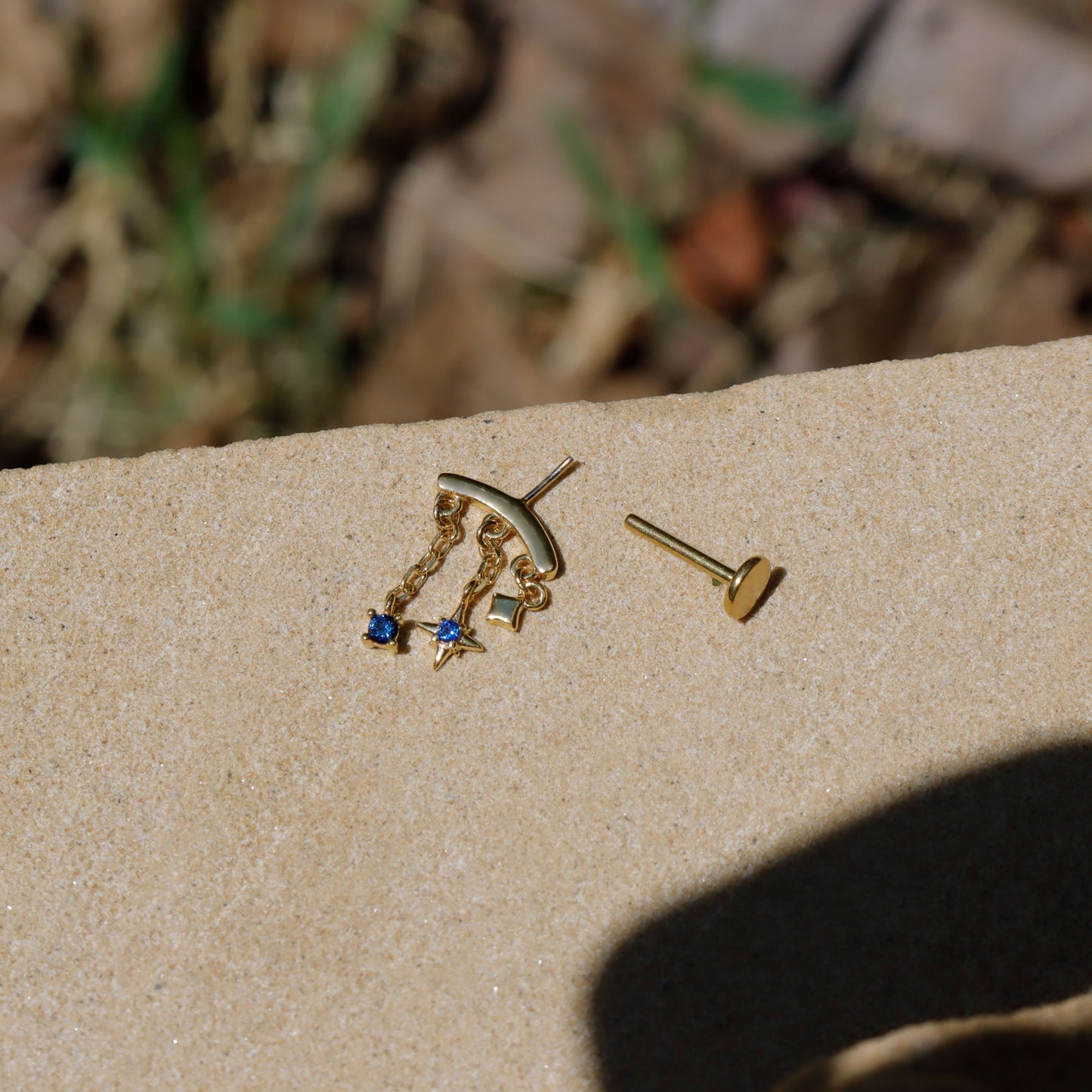 Designed for vertical helix piercings/ 925 Silver Helix Chain Earring 18K Plated/ Star Dangle Earring/ Threadless Push In Hidden Rook Stud